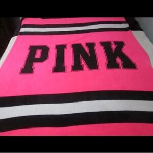 Pink VS Blanket